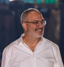 עמוס נשר